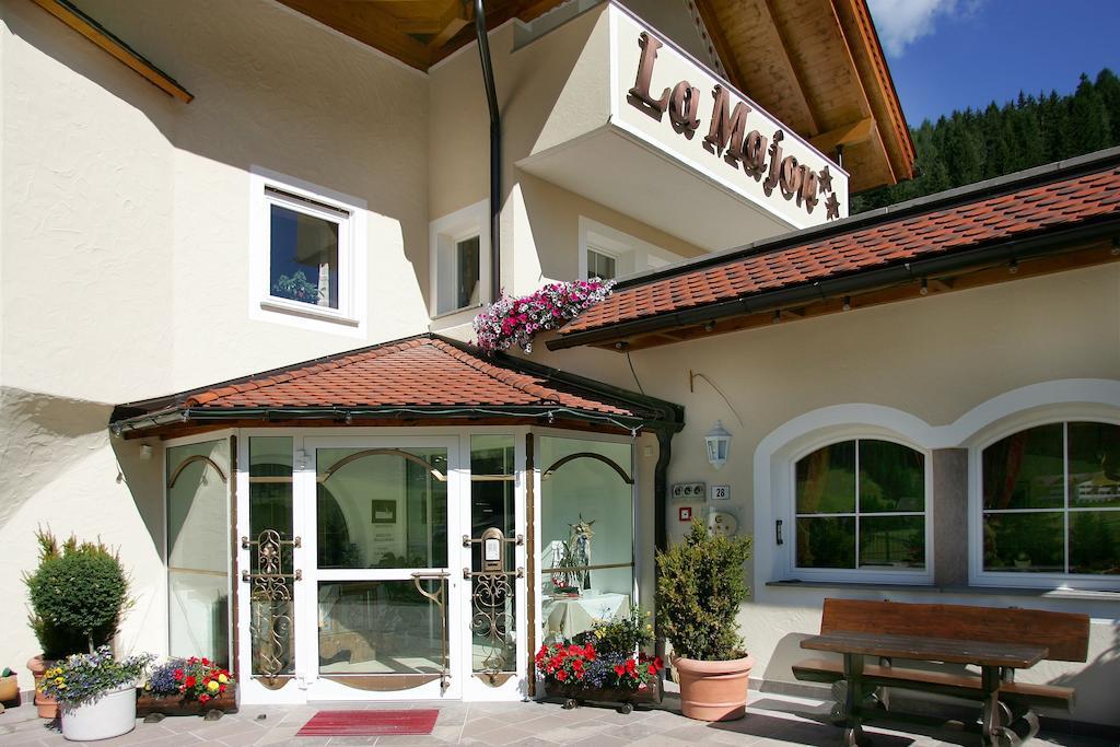 Hotel Garni La Majon Wolkenstein in Gröden Exterior foto