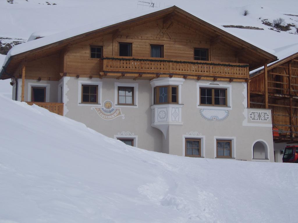 Hotel Garni La Majon Wolkenstein in Gröden Exterior foto