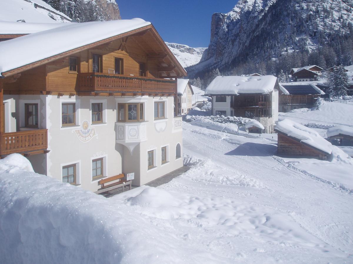 Hotel Garni La Majon Wolkenstein in Gröden Exterior foto