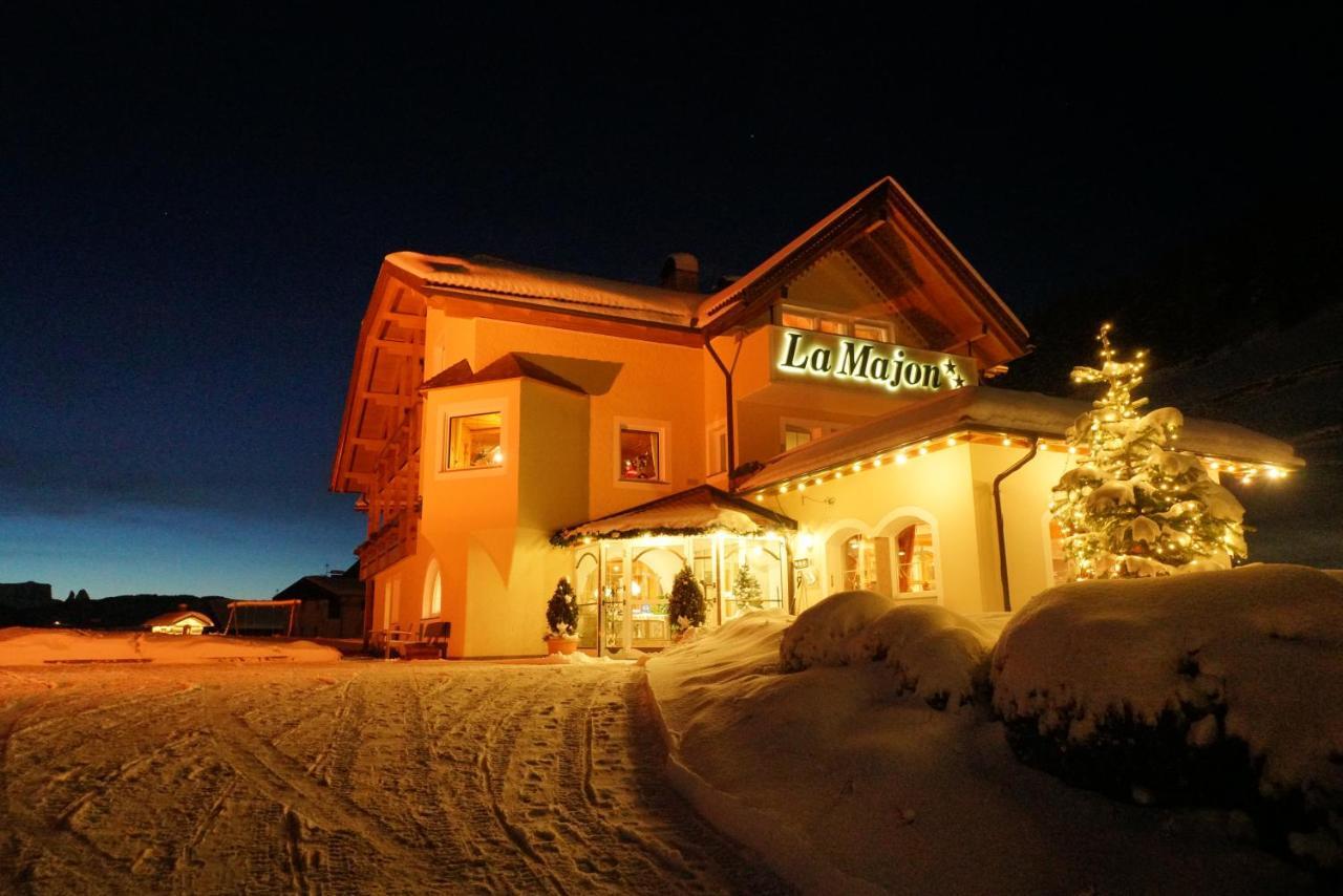 Hotel Garni La Majon Wolkenstein in Gröden Exterior foto